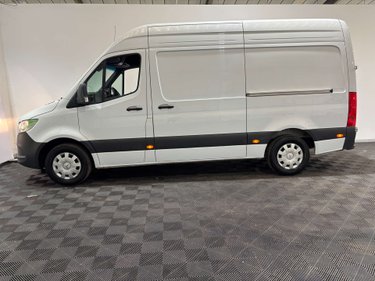 Mercedes-Benz Sprinter 315 Premium CDI 2.0 MWB 2