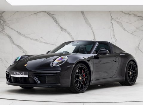 Porsche 911 (992) Targa 4 GTS 7