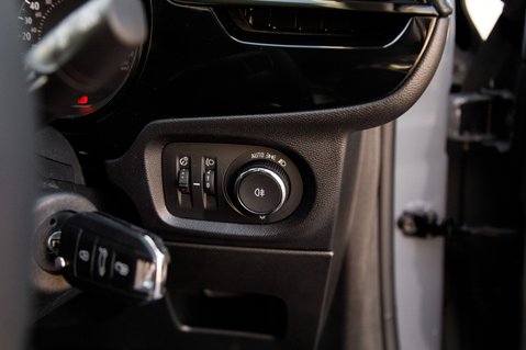Vauxhall Corsa DESIGN 11