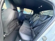 Peugeot 208 GT PREMIUM 10