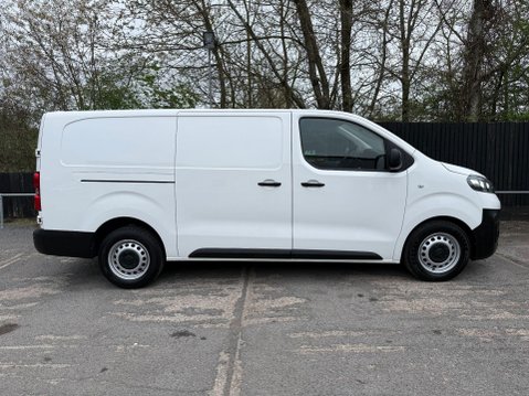 Vauxhall Vivaro L2H1 2900 DYNAMIC S/S 2