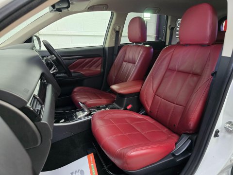 Mitsubishi Outlander 2.0h 12kWh 5hs CVT 4WD Euro 6 (s/s) 5dr 46