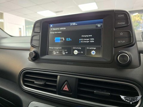 Hyundai KONA 39kWh SE Auto 5dr (10.5kW Charger) 80