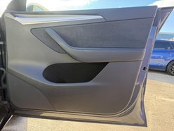 Tesla Model Y (Dual Motor) Long Range SUV 5dr Electric Auto 4WDE (384 bhp) 32
