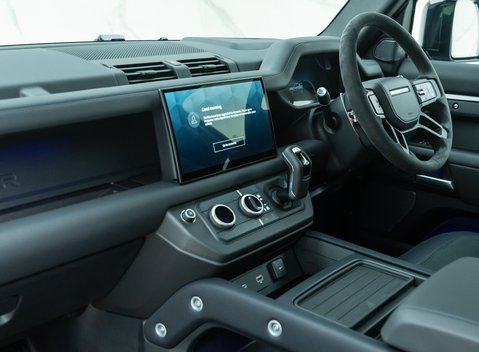 Land Rover Defender 90 V8 Carpathian Edition 15