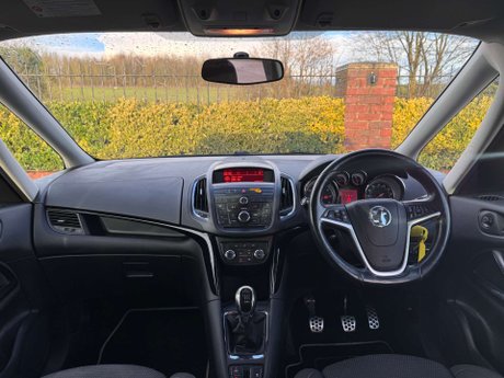 Vauxhall Zafira 1.6 Zafira Tourer SRi CDTi ecoFLEX S/S 5dr 28