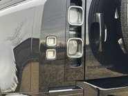 Land Rover Defender V8 22