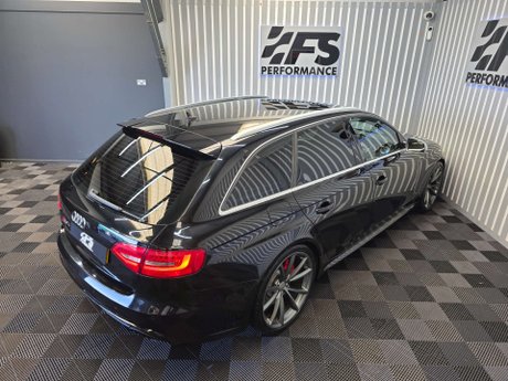 Audi RS4 4.2 FSI V8 Estate 5dr Petrol S Tronic quattro Euro 5 (450 ps) 21