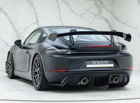 Porsche Cayman GT4 RS (718) 3