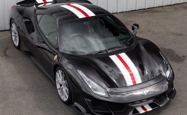 Ferrari 488 Pista 8
