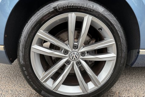 Volkswagen Passat GT TDI BMT ESTATE -£20 ROAD TAX - PAN ROOF -APPLE CARPLAY -DEMO+1 OWNER 68