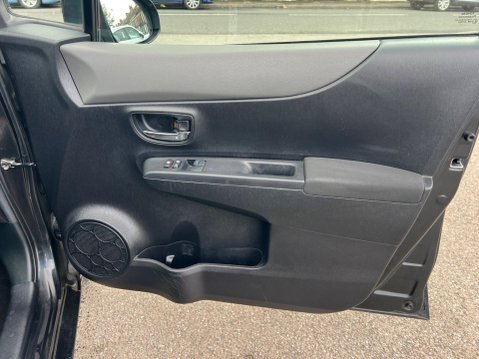 Toyota Yaris 1.33 Dual VVT-i TR Euro 5 5dr 22