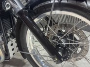 Triumph Bonneville 2004 ONLY 14K LONG MOT TOP BOX VERY CLEAN MODERN RETRO 790 24