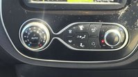 Renault Captur 1.5 dCi ENERGY Iconic SUV 5dr Diesel EDC Euro 6 (s/s) (90 ps) 55