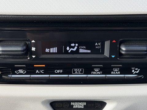 Suzuki Swift 1.2 Mild Hybrid Motion 5dr 28