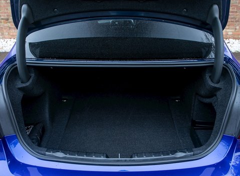 BMW M3 Competition Package 28