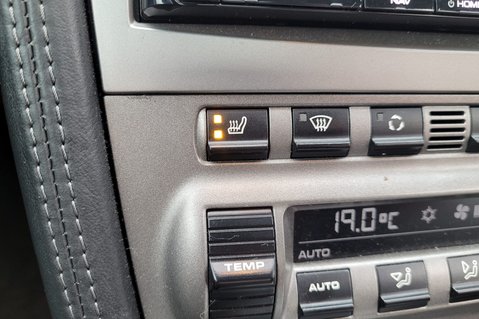 Porsche 911 CARRERA 4 TIPTRONIC S 47