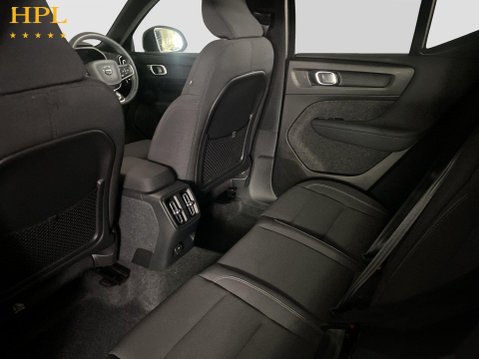 Volvo XC40 Recharge 69kWh Core SUV 5dr Electric Auto RWD (238 ps) Air Con - Alloy Whe 19
