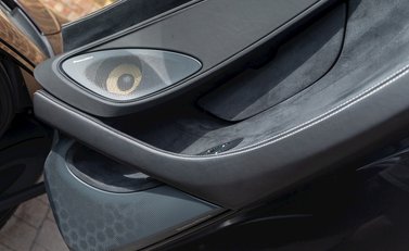 McLaren 570S Spider 21