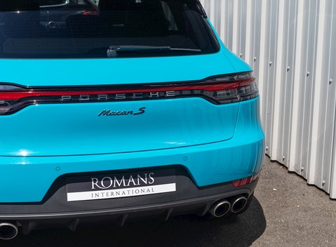 Porsche Macan S 26