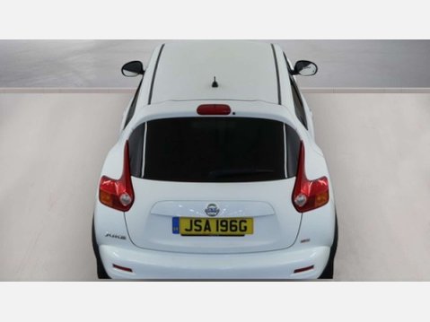 Nissan Juke 1.6 Tekna SUV 5dr Petrol CVT Euro 5 (117 ps) 8