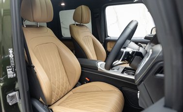 Mercedes-Benz G Class G580 with EQ-TECHNOLOGY 12