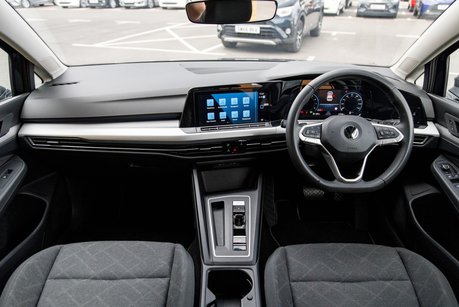 Volkswagen Golf LIFE ETSI DSG