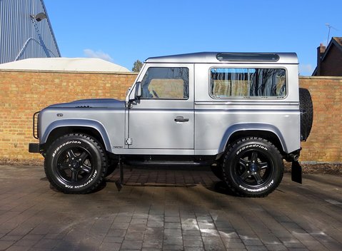 Land Rover Defender 90 XS 5