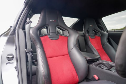 Nissan GT-R NISMO 10