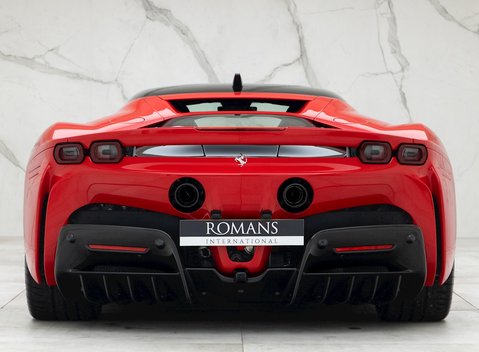 Ferrari SF90 Stradale 5