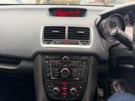 Vauxhall Meriva SE CDTI 11