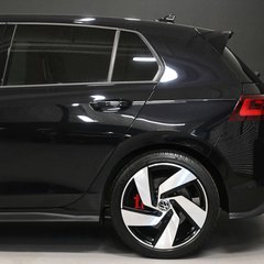 Volkswagen Golf 2.0 Golf GTi TSi Semi-Auto 5dr 1