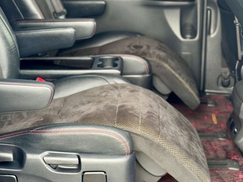 Toyota Vellfire 2.4+GOLDEN EYES+GRADE 4B+FRESH IMPORT+ 18