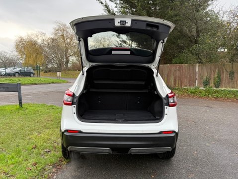 Nissan Qashqai N-CONNECTA DIG-T 46