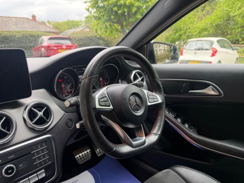 Mercedes-Benz GLA 1.6 GLA200 AMG Line Edition 7G-DCT Euro 6 (s/s) 5dr 9