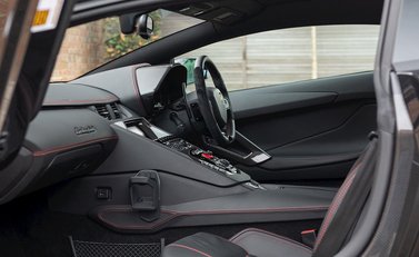 Lamborghini Aventador S LP740-4 16