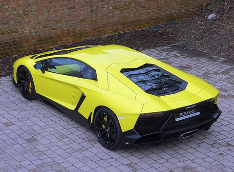 Lamborghini Aventador LP720-4 50th Anniversary 3