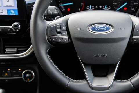 Ford Fiesta TITANIUM 18