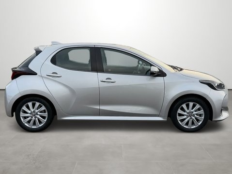 Toyota Yaris 1.5 Hybrid Icon 5dr CVT 9