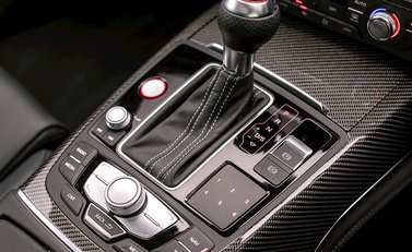 Audi RS6 Avant Performance 21