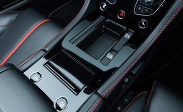 Aston Martin V12 Vantage S Roadster 19