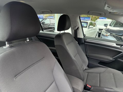 Volkswagen Golf 1.0 TSI BlueMotion Tech SE Nav Euro 6 (s/s) 5dr 23