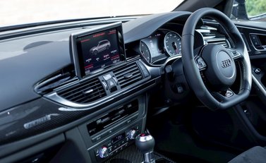 Audi RS6 Avant Performance 17