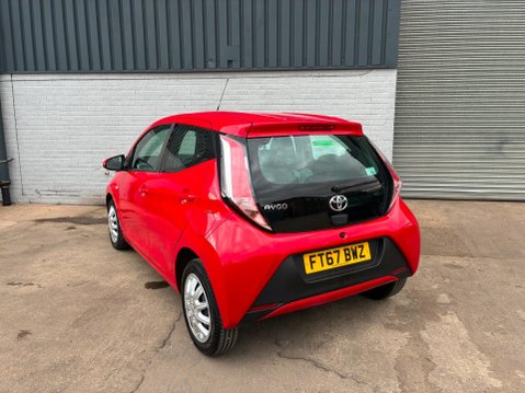 Toyota Aygo 1.0 VVT-i x-play Euro 6 5dr 4