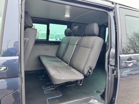 Volkswagen Transporter 2.0 Transporter T32 Highline TDI Semi-Auto 40