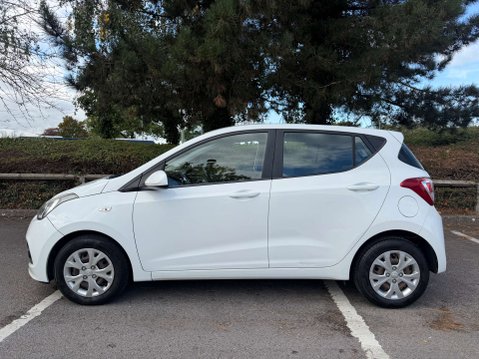 Hyundai i10 1.2 SE Hatchback 5dr Petrol Auto Euro 5 (87 ps) 25