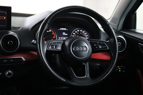 Audi Q2 TFSI SPORT 36