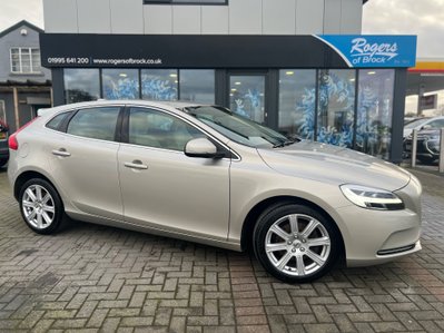 Volvo V40 2.0 T3 INSCRIPTION