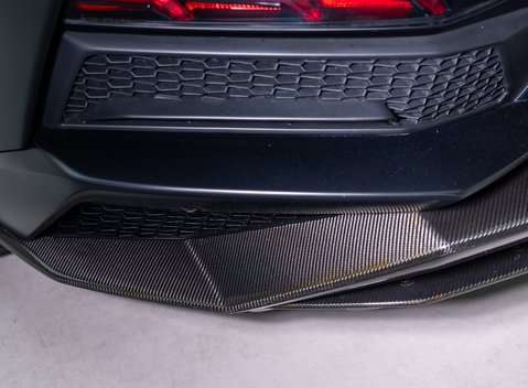 Lamborghini Aventador S LP 740-4 ROADSTER 37