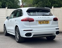 Porsche Cayenne 3.0 TD V6 Platinum Edition SUV 5dr Diesel TiptronicS 4WD Euro 6 (s/s) (262 8